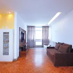 Belo sala 3 quartos com 2 suites para 8 pessoas em Copa